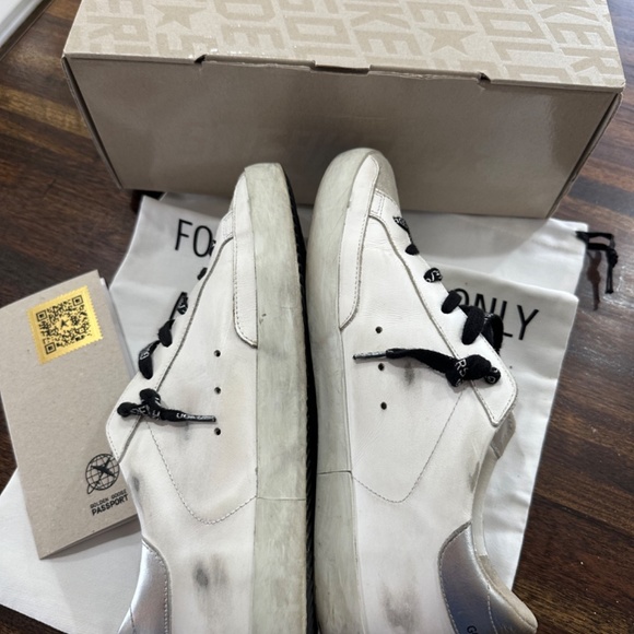 Great neutral Golden Goose Superstars - Picture 3 of 5